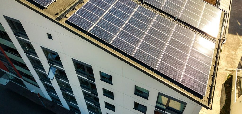 Fotovoltaico condominiale centralizzato: ora è possibile fornire energia anche per i consumi privati